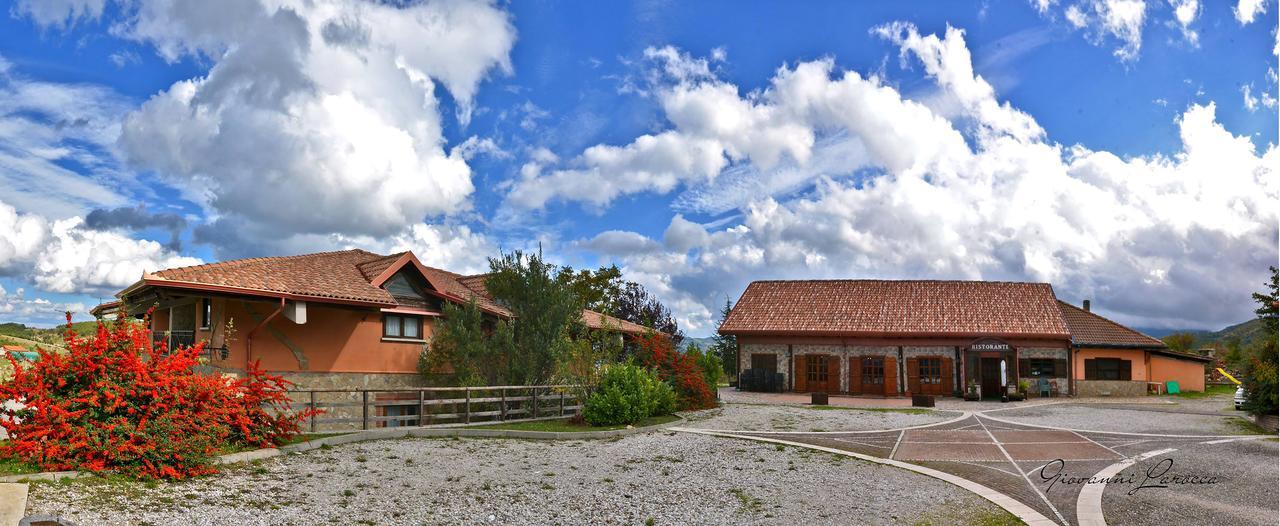 Hotel Pietrapanna Calvello Exterior photo
